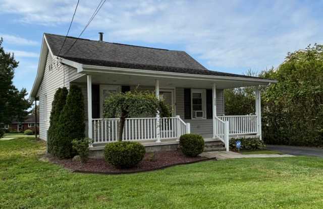 3 Bedroom Home North Hill Area Gallery 3