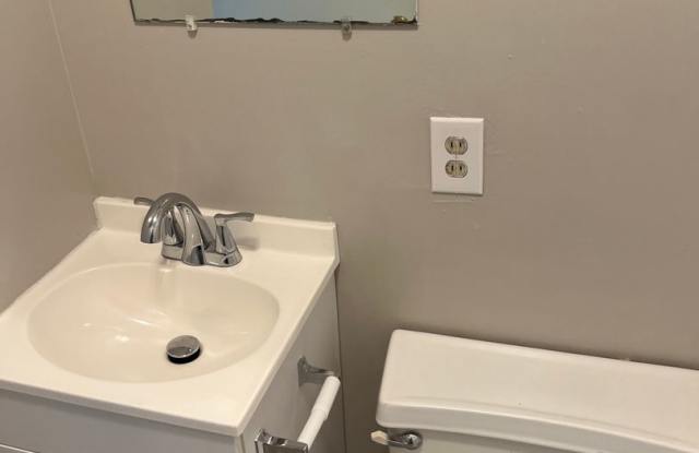 Simple house in great location Gallery 3