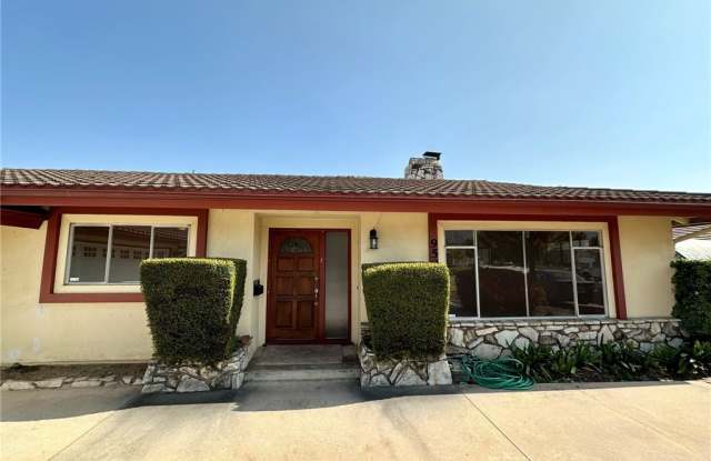 950 E Mountain View Avenue - 950 East Mountain View Avenue, Glendora, CA 91741