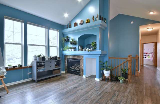 5600 Cloverdale Road Gallery 4