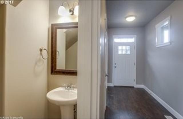4 Bedroom Home w/ Office! Built in 2017! photos photos