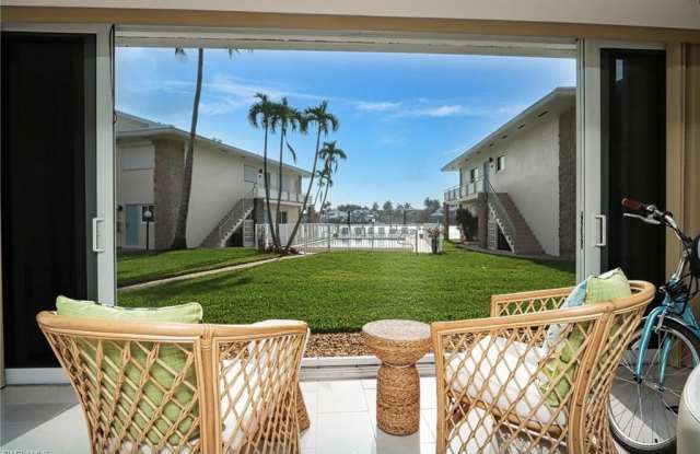 2500 Gulf Shore Blvd N unit: S6 photos photos