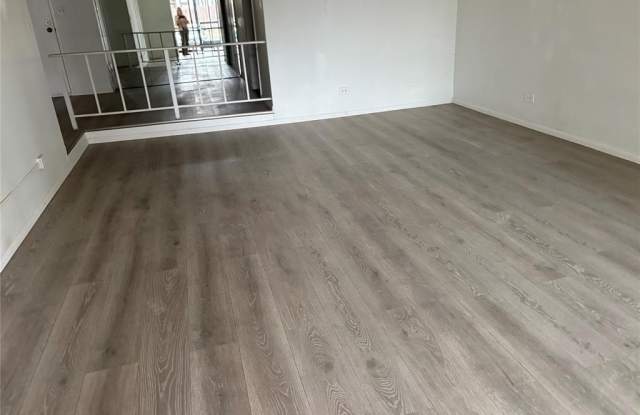 3710 Inverrary Dr photos photos