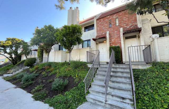 MOVE-IN READY, upgraded 3+3 w/bonus room! photos photos
