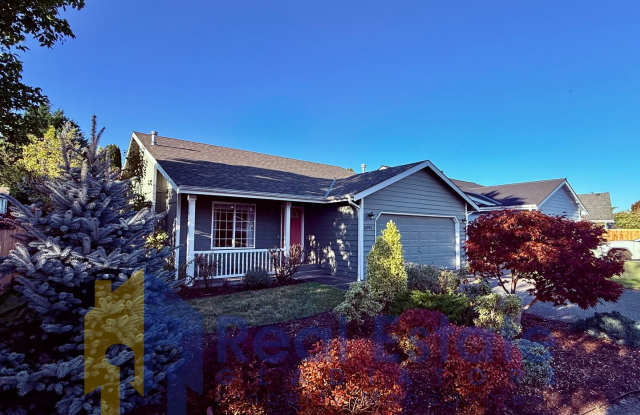 Charming 3 bed + bonus, 2 bath rambler - Monroe Gallery 1