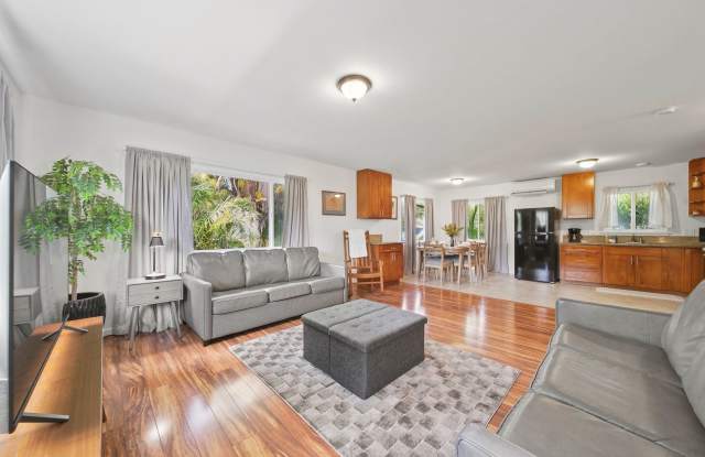 Hauula Hideaway by Gather: 3BR Near Laie w/ A/C Gallery 1
