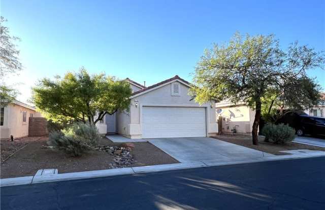 6133 Camden Cove Street Gallery 1