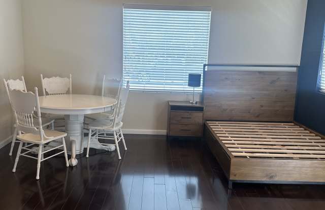 35 Peacock Circle photos photos