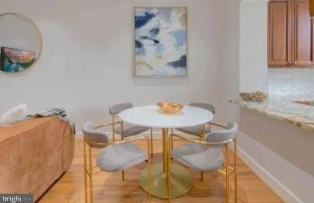 208 T STREET NE photos photos