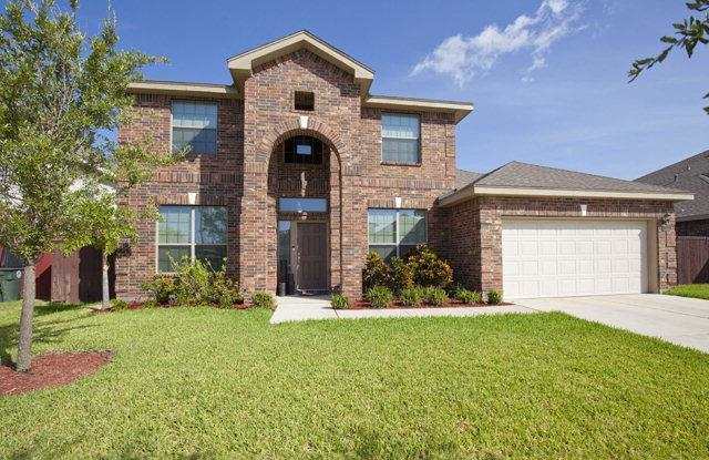 3802 Santa Veronica - 3802 Santa Veronica, Mission, TX 78572