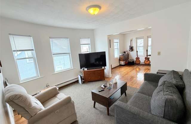 27 Conwell Ave photos photos