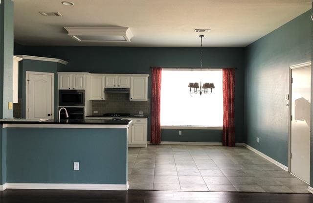 729 Yellowstone Drive Gallery 3
