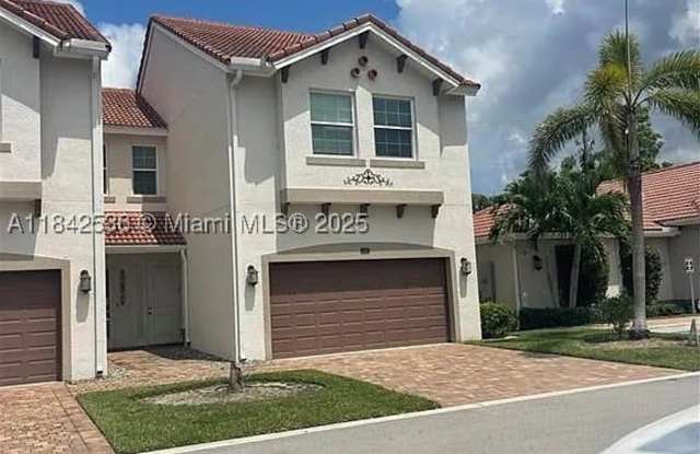 7139 Greenwood Park Circle Gallery 1