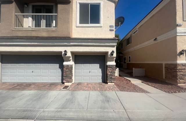 2 bedroom 2 bath condo Gated community North Las Vegas photos photos