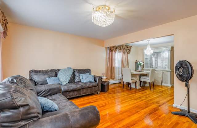 310 CATOR AVE photos photos