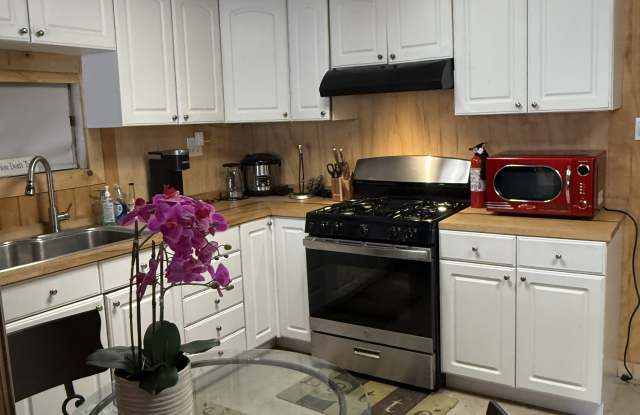 719 W Mission Ln photos photos