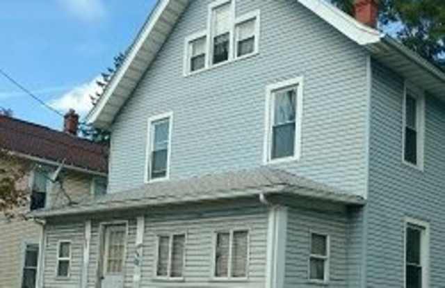 306 W Main St - 306 West Main Street, Ashland, OH 44805