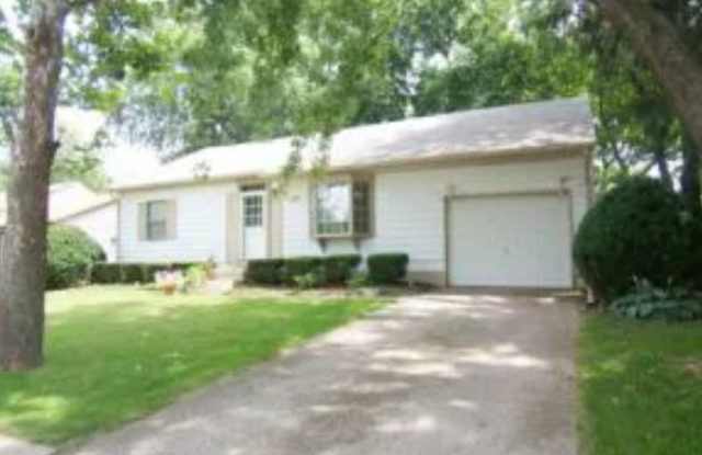 806 Oakcrest Drive photos photos
