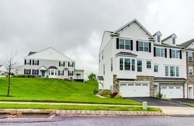 135 WOODWINDS DRIVE Gallery 4