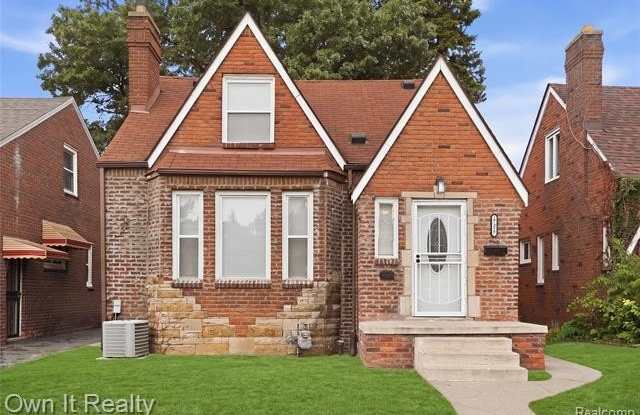 17327 Hartwell Street Gallery 2