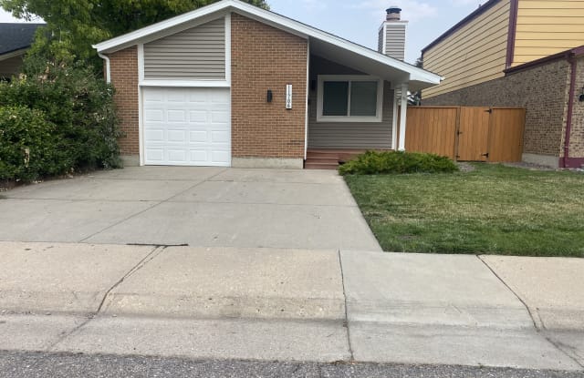 11786 Sherman St - 11786 Sherman Street, Northglenn, CO 80233