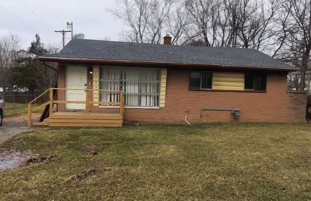 1196 COLDWATER photos photos