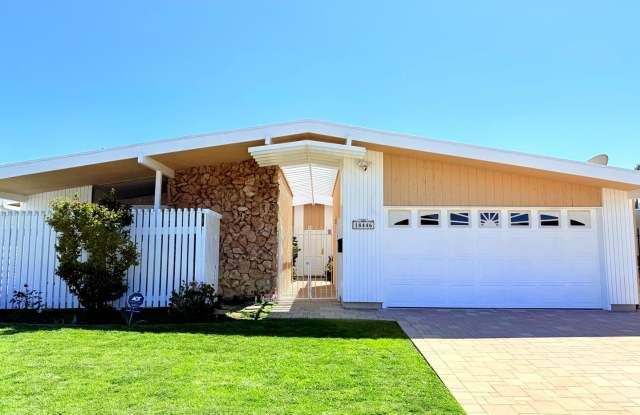 Fantastic Single Story 3 bed - 3 bath with backyard in Malibu - Topanga Beach Area photos photos