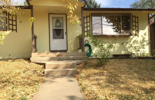 622 - 3rd Avenue - 622 3rd Avenue, Lyons, CO 80540