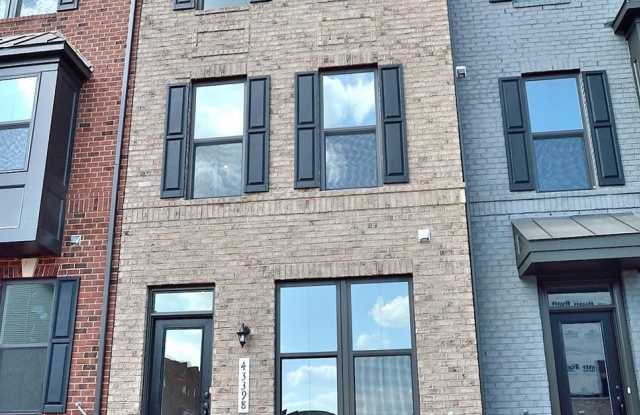 43398 APPLE ORCHARD Square - 43398 Apple Orchard Square, Moorefield Station, VA 20148