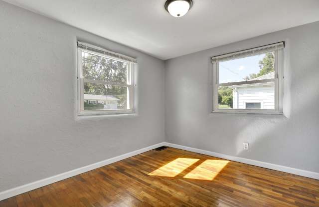 4619 Bristol Street Gallery 2