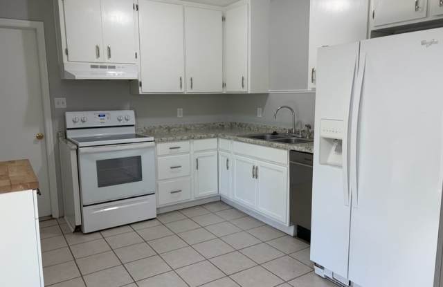 2913 Riddle Court photos photos