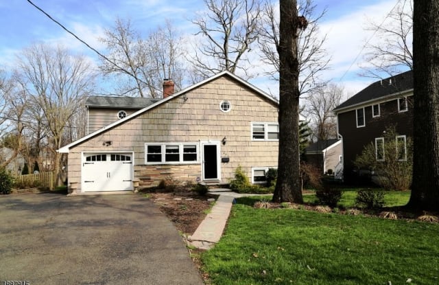 43 Summit Ave - 43 Summit Avenue, Chatham, NJ 07928