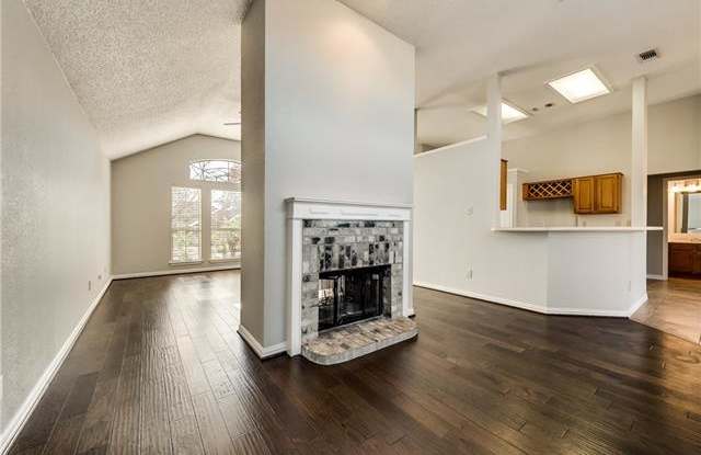 2306 N Ridge Road Gallery 4