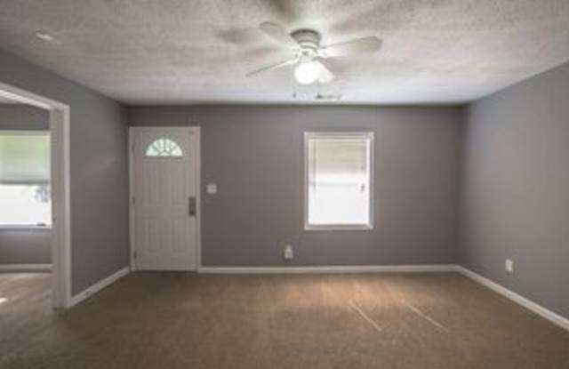 3 Bed and 2 Bath in Atlanta! Gallery 4