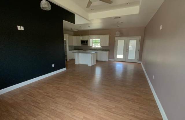 815 Alexander Dr Gallery 3
