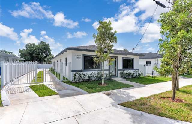 11970 SW 213 photos photos