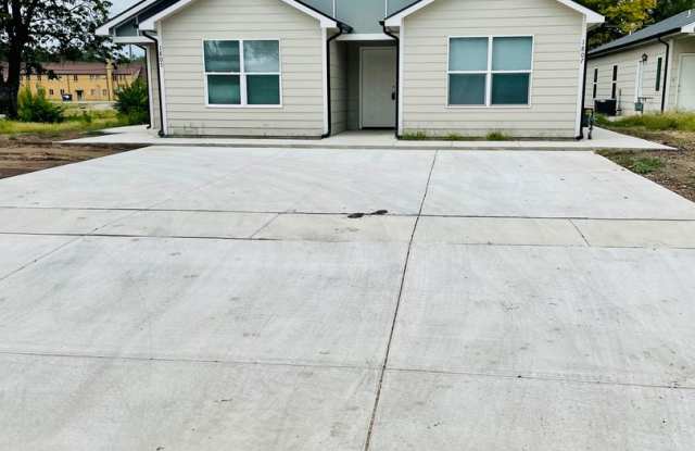 4 Bedroom 2 Bath Duplex Built in 2023 - Close To WSU Accepting Sec 8 photos photos 4 Bedroom 2 Bath Duplex Built in 2023 - Close To WSU Accepting Sec 8 photos photos