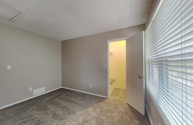 428 South 2nd Street - 428 South 2nd Street, Colwyn, PA 19023 428 South 2nd Street - 428 South 2nd Street, Colwyn, PA 19023