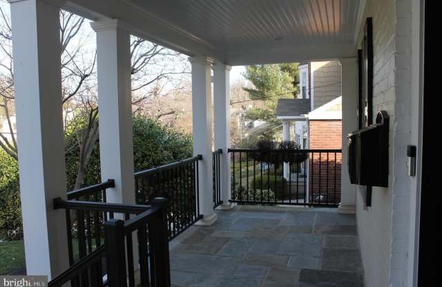 8505 HAZELWOOD DR Gallery 3