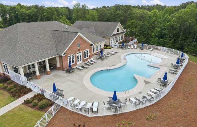 Modern 4-Bedroom Home in the Sought-After Ellis Crossing Community! Gallery 3
