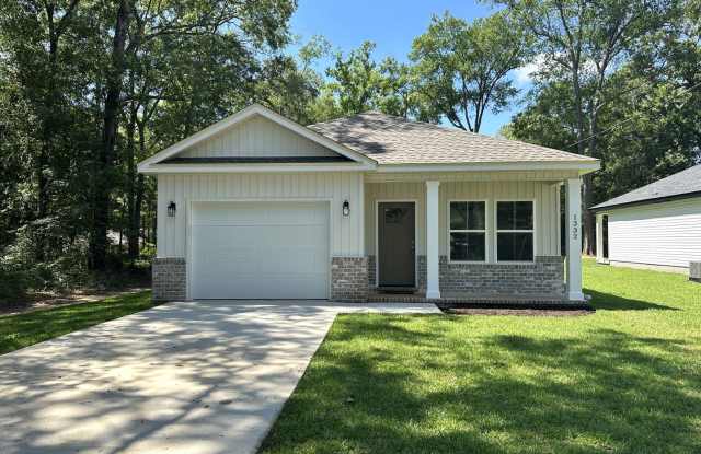 Beautiful Home in Baker photos photos