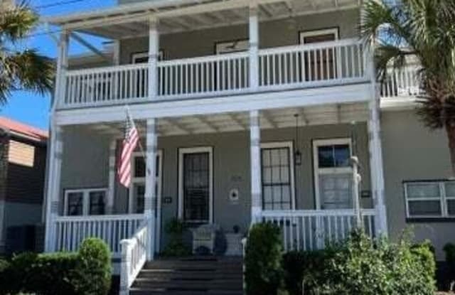 105 MARINE ST - 105 Marine Street, St. Augustine, FL 32084