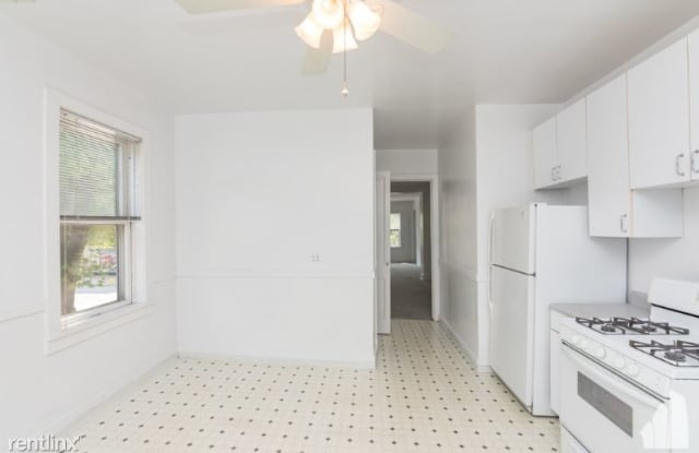 3030 N Southport Ave 2F - 3030 North Southport Avenue, Chicago, IL 60657