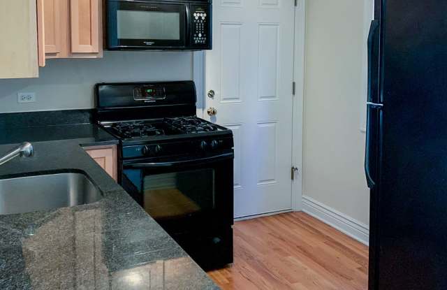 1210 W. Waveland Apt. Gallery 4