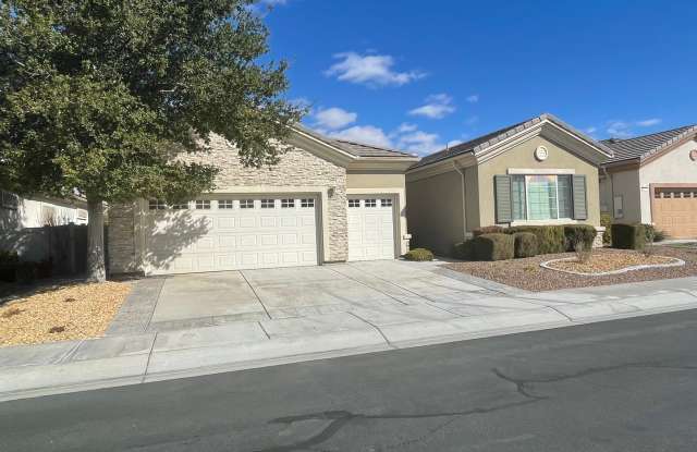 Sun City Community, 55+, 2 Master Bedrooms, 2.5 Bathrooms, On Golf Course - 19548 Vermillion Lane, Apple Valley, CA 92308