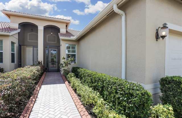 16172 AMETHYST KEY Drive Gallery 2