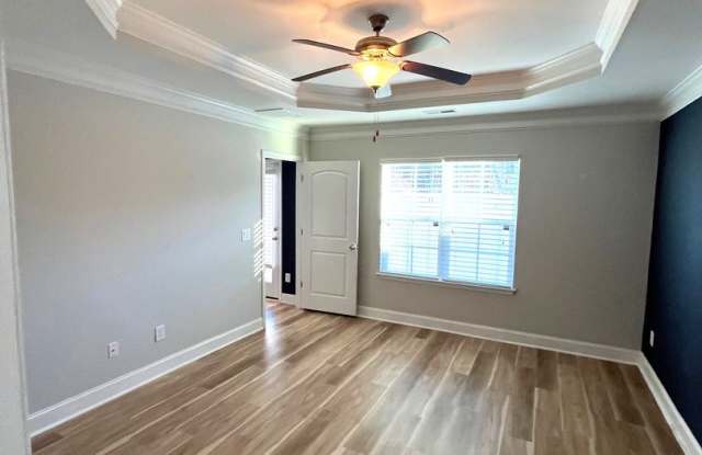 Beautiful townhome in High Point Gallery 4