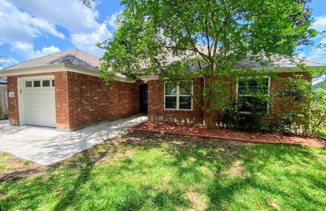 3BR/2BA Home with Attached Garage & Fenced Backyard in an Established Lake Charles Neighborhood photos photos