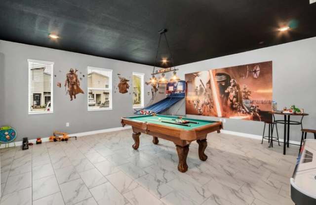 731 Sticks Street Gallery 4