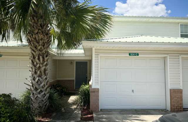 104 Church Avenue - 104 Church Avenue Southeast, Fort Walton Beach, FL 32548
